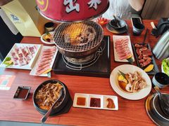 -山之屋炭火烧肉·生啤畅饮(大朗万科中央公园店)