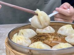 蟹粉汤包-曼曼汤包(建国西路店)