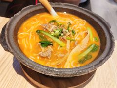 苗家红酸汤牛肉粉-俏凤凰(美林M·LIVE天地东座店)