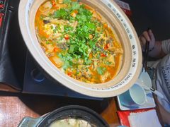 -魏铭鱼头捞饭(晋阳路店)