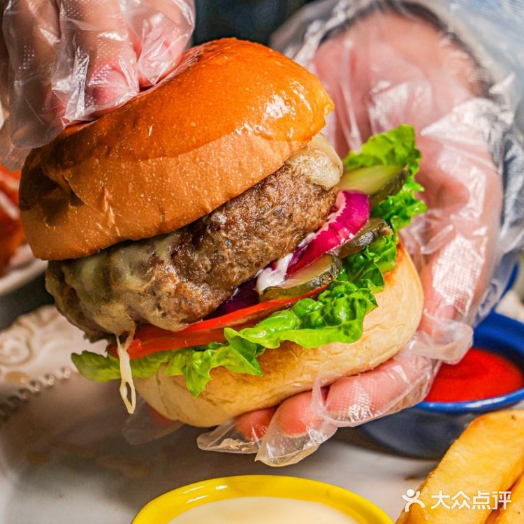 浪漫的魔女主厨西餐厅，新年约会的首选地‼️