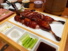 舌尖上的小刀鸭-老滇山寨•云南特色菜•地方菜•民族风情歌舞表演(金碧店)