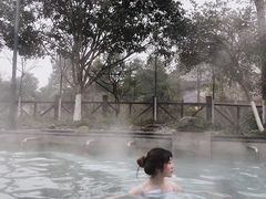 -中铁花水湾温泉酒店(大邑店)