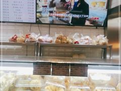 面包甜点陈列柜-白玉兰食品(甜云店)