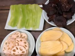 -红九格老火锅(三峡广场店)