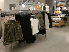 -H&M(华润万象城店)