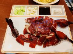 -老滇山寨•云南特色菜•地方菜•民族风情歌舞表演(呈贡店)