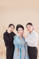 -盘子女人坊古装写真摄影(厦门总店)