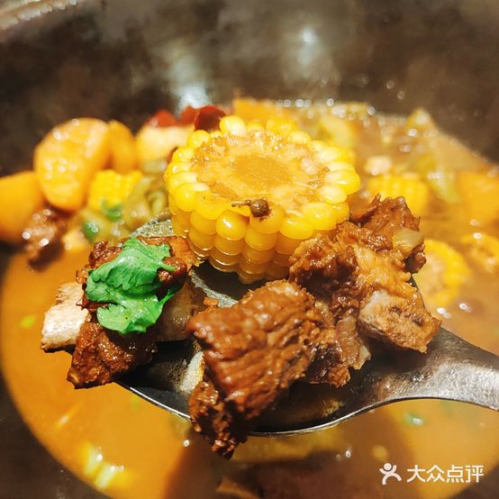 外婆柴火铁锅炖