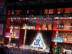 -UP嘻哈酒吧(粉巢店)