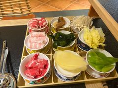 -绣园苏式火锅·开创者·腌笃鲜(大洋百货店)