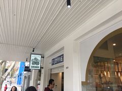 -FLOVIE FLORIST CAFE