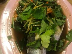 -J Daeng Seafood