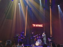 -TZ House音乐现场(来福士中心店)