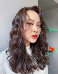 -银星女王公园发型艺术沙龙