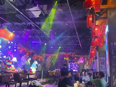-喜鹊音乐酒馆(西街店)