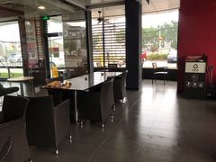 大堂-麦当劳(新新大道岗丰店)