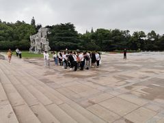 -上海市龙华烈士陵园
