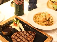 -龙虾酒吧扒房(宁波香格里拉店)