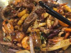 -嘎嘎鸭下巴·爆辣干锅(明教寺店)