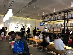大堂-喜茶(深圳东门1234店)
