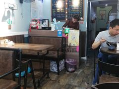 大堂-鸭小妹鸭血粉丝(老门东店)