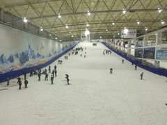 -乔波室内滑雪场