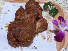 -小董哥烤串·爆汁大油边(故宫店)