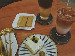 酸奶芝士蛋糕-25#COFFEE(古地石店)