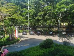 -南中国大酒店-停车场