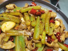 干锅青笋肥肠-川外川(星海店)