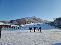 -庙香山滑雪场