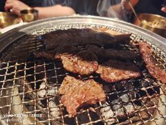-草家酱蟹炭火烤肉店(珲春南路一店)