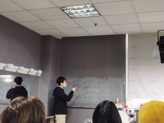 -群丽化妆摄影美甲纹绣培训学校