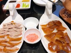 -皇城根·烤鸭·鱼头·家常菜(欧亚大观乐活城店)