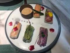 漫步花开彩虹卷-蜜桃花开·中西融合菜E&W(南长街店)