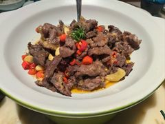 -佬麻雀·新湘菜(东方宝泰店)
