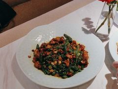 -荷花亭·湖北融合菜(中商广场店)