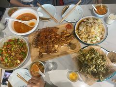 -何适山庄 ·可团建(水长城P2停车场店)