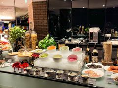 自助取餐区-唐拉雅秀酒店-西锦汇空中BBQ·思创餐厅