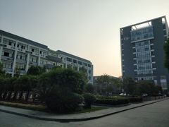 -杭州电子信息职业学校(丁桥校区)