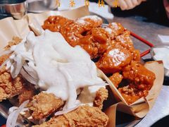 炸鸡翅一半一半-富乐满韩国正宗炸鸡韩国料理(虹泉路店)
