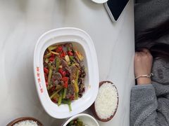 -独一佳老胡湘菜馆(矿山路店)