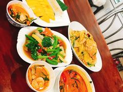 -Dang restaurant (patong phuket)