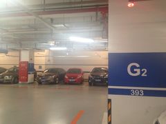 -虹桥天地-停车场