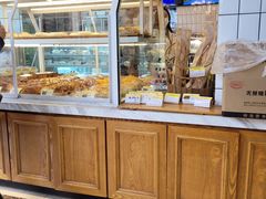 面包甜点陈列柜-老大昌(淮海中路店)
