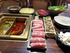 -东巴婆婆云南鱼豆花火锅(大东门店)
