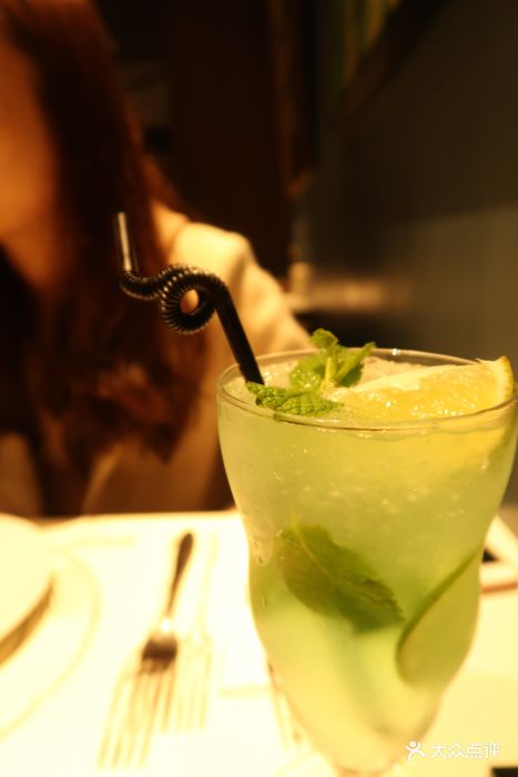 西堤厚牛排(长沙海信店)冰柠薄荷气泡饮图片