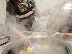 -锅老头海鲜铁锅炖