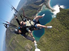 -费特希耶滑翔伞